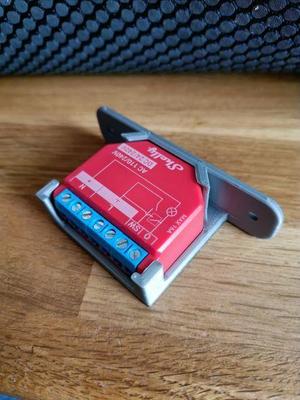 Shelly plus 1PM extrusion mount