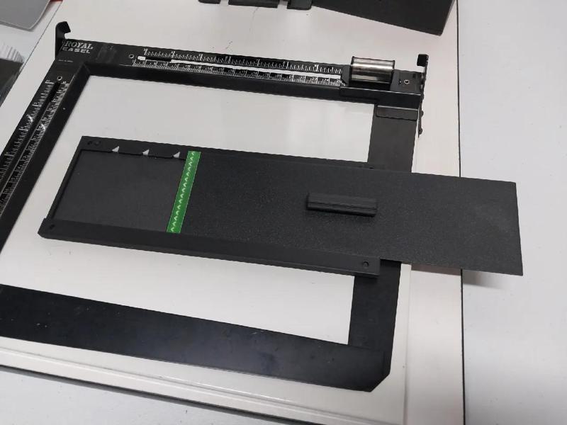 Darkroom test strip maker   