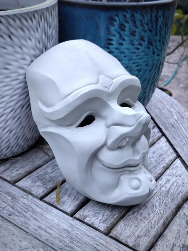 Theater Mask - The innocent   