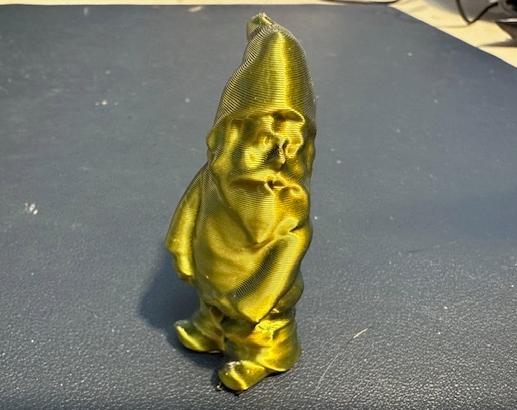 Mini (peeing) gnome