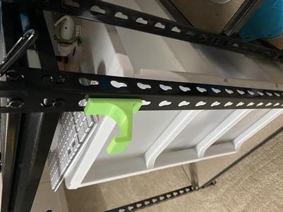 Hook for shelf (muscle Rack)