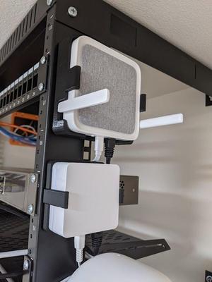 Wyze Sense Hub Wall Mount