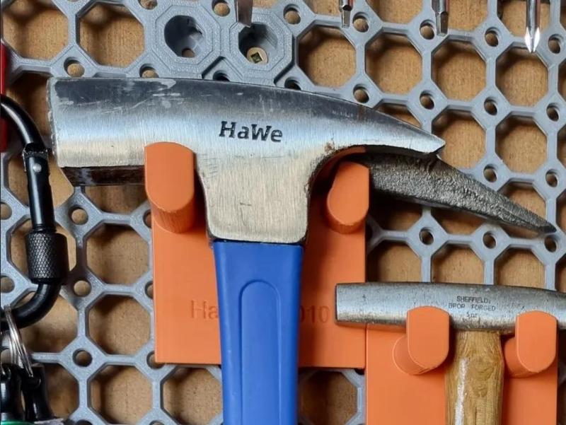 Roofing Hammer (German design) holder - Multiboard / Multiconnect (no text on attached model file)   