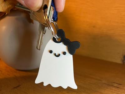 Lady Gheist – Keychain Edition