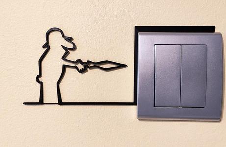Funny Light Switch Gadget – La Linea Balum 55   