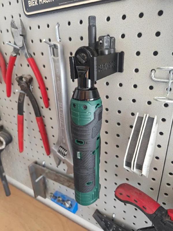Holder for cordless ratchet   