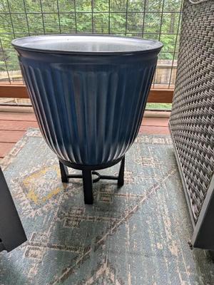 Legs for "Pizza Planter" End Table Hack   