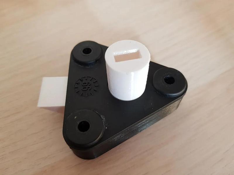 Serrure pour porte de compteur GDF   