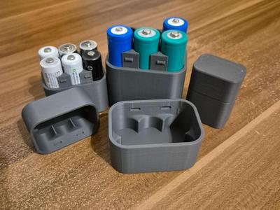 Case for 6 AAA, AA or 18650 batteries