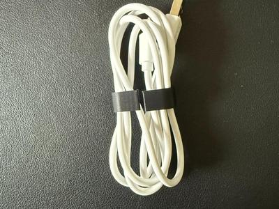 Simple Cable Holder