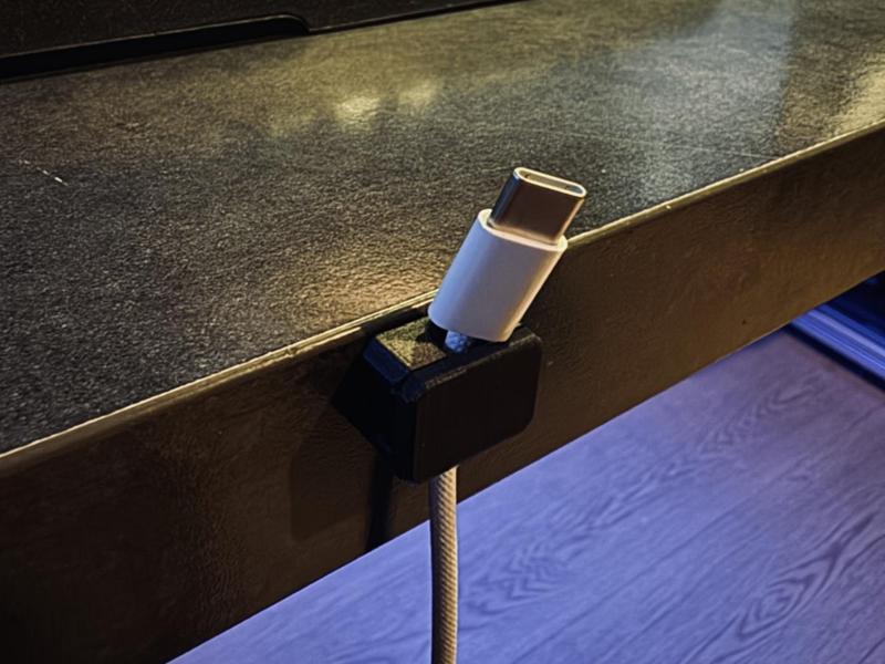 Cable Clip with Quick Release