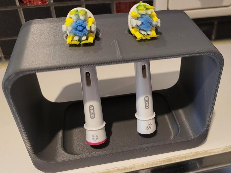 Oral B Holder with Drip Tray