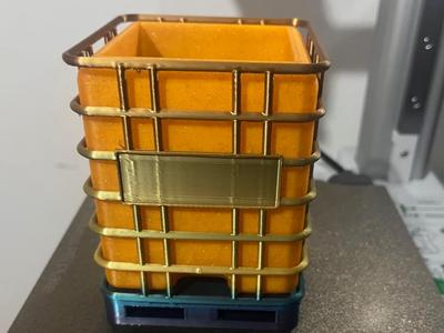Tote-shaped pencil case