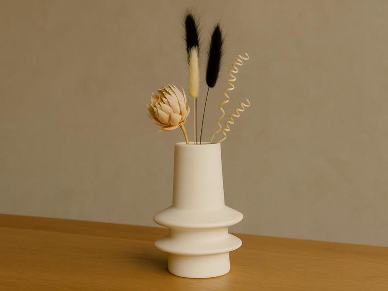 Vase Model "Cera Tier"
