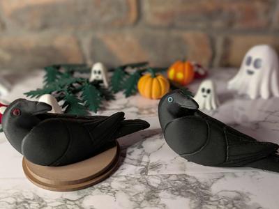 Sitting Crow Sculpture