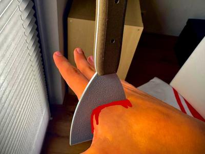 Halloween spatula illusion