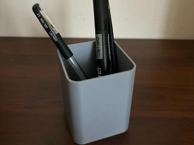 Pen holder