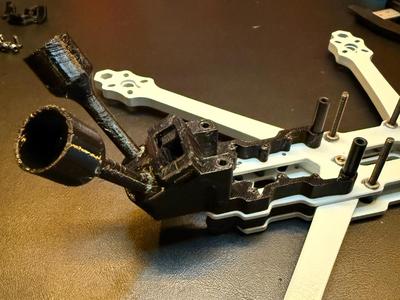 SpeedyBee Mario 5 O4 Pro antenna mount and cage