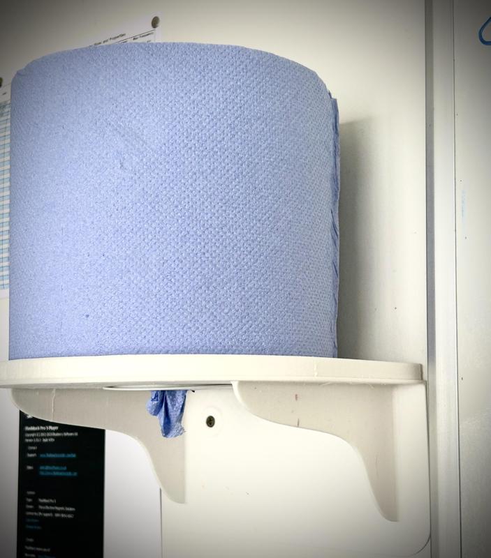 Large format Paper towel dispenser 200mm x 200mm