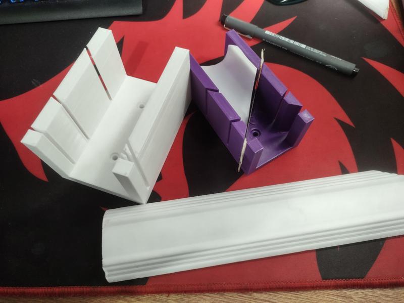 cutting guide for cornices, moldings, dust cap, polystyrene, electrical trunking