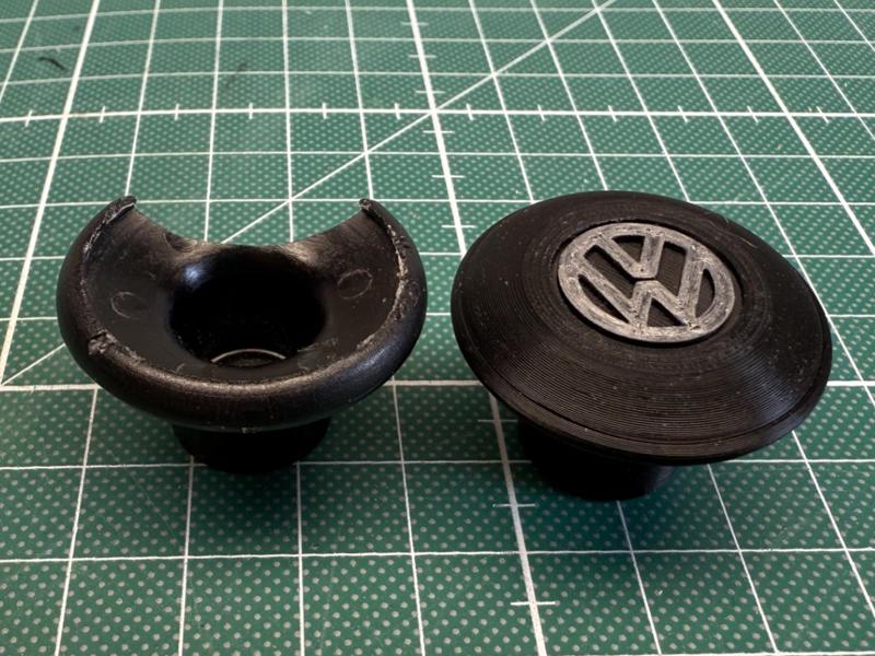 VW T3 Coat hook / Coat button (225857629)
