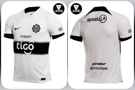 KEYCHAIN AND PICTURE OF THE OLIMPIA JERSEY 24/25