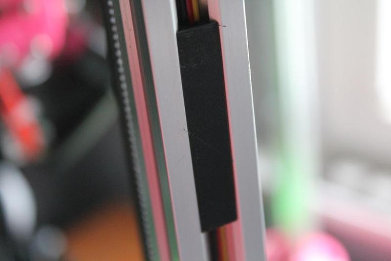 2020 V-slot wire cover