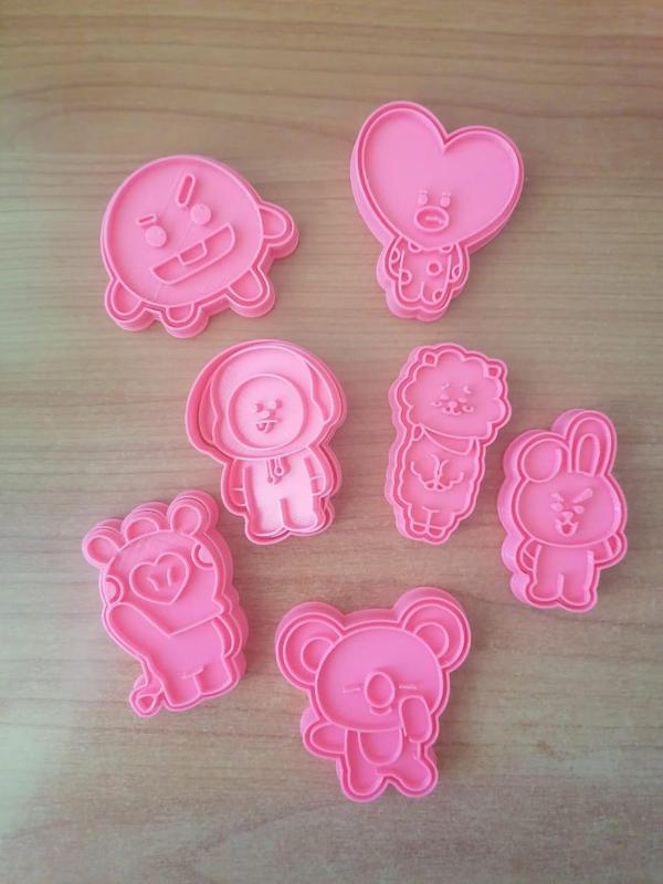 KPOP BTS BT21 COOKIE CUTTER FULL SET
