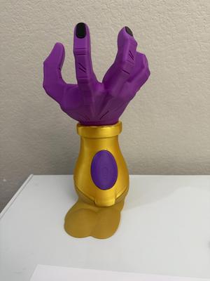 Golden Frieza Controller & Headphone Stand – Multipart 3D Print (Dragon Ball Inspired)