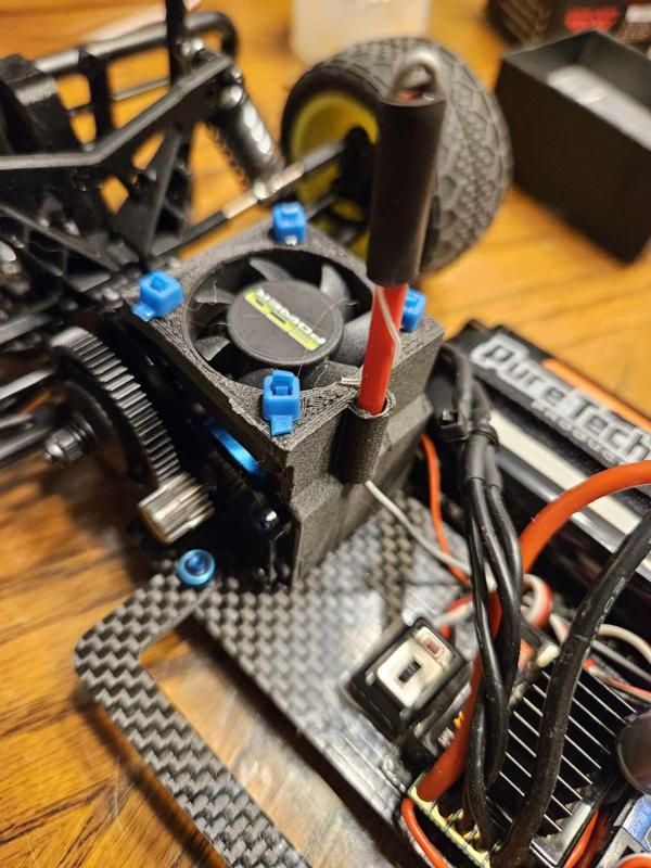 Losi Mini B / Mini T Fan Mount