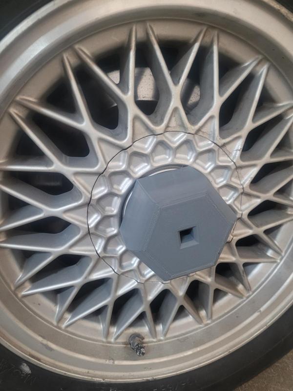 BMW retro style 5 rim cover tool