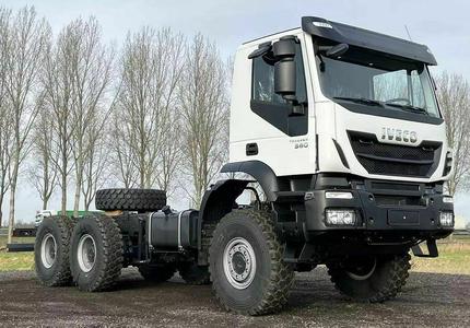 IVECO Trakker 6x6
