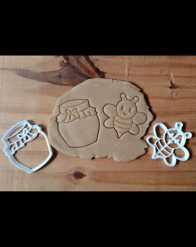 x2 Bee and Honey jar