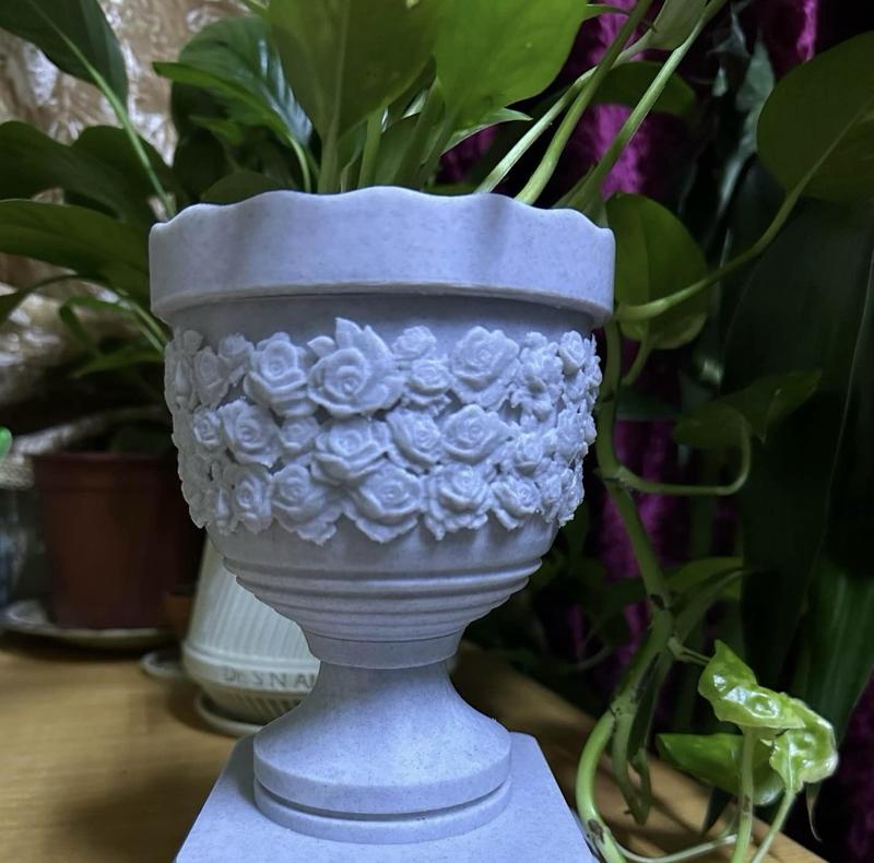 Flower vase