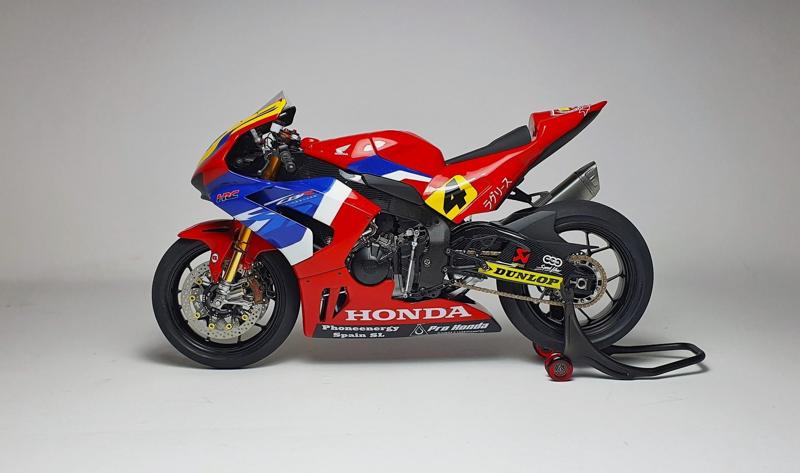 TAMIYA CBR 1000 1/12  PARTS