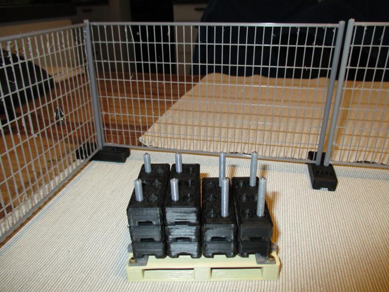 Construction fence with accessories 1:14 Scale