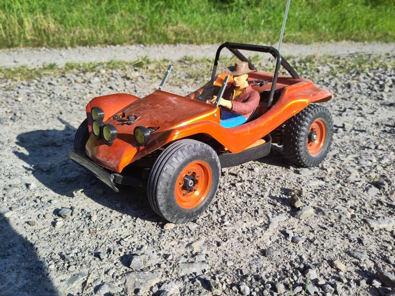 DT02 narrow Track conversion for Sand Rover body