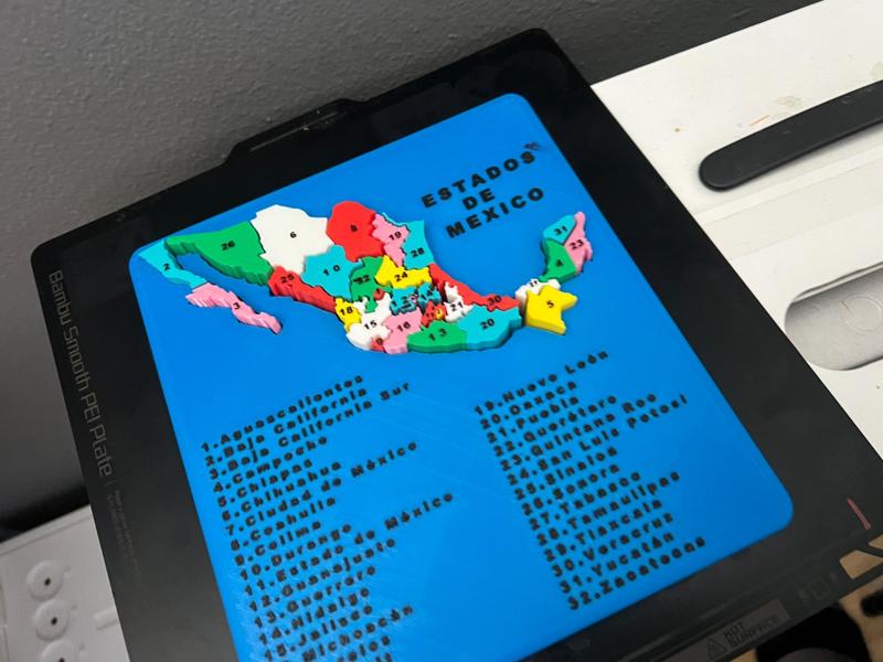 3D Puzzle of the 32 States of Mexico