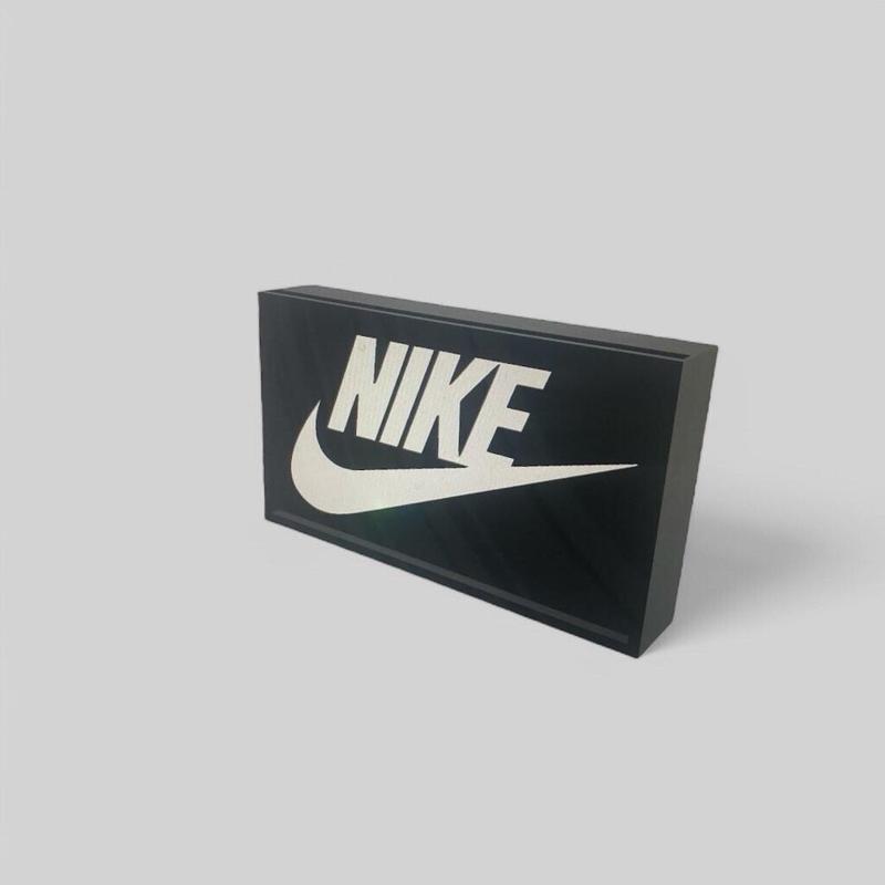 NIKE Lightbox