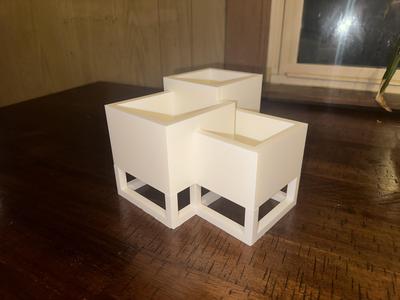 Cute Plant Holder (READ DESCRIPTION)