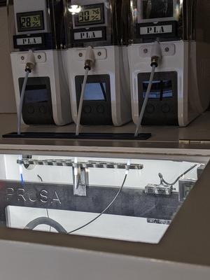 Filament guide - wide and right above the extruder