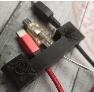 Sujeta Cables Cargador USB V1.1