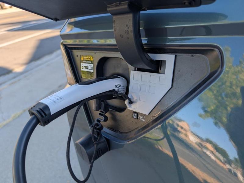 Hyundai Ioniq 5 Cover for Charging LED with pixels and Eyelet