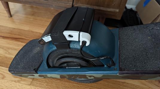 Roll-over protection for GT40 battery for Onewheel Pint
