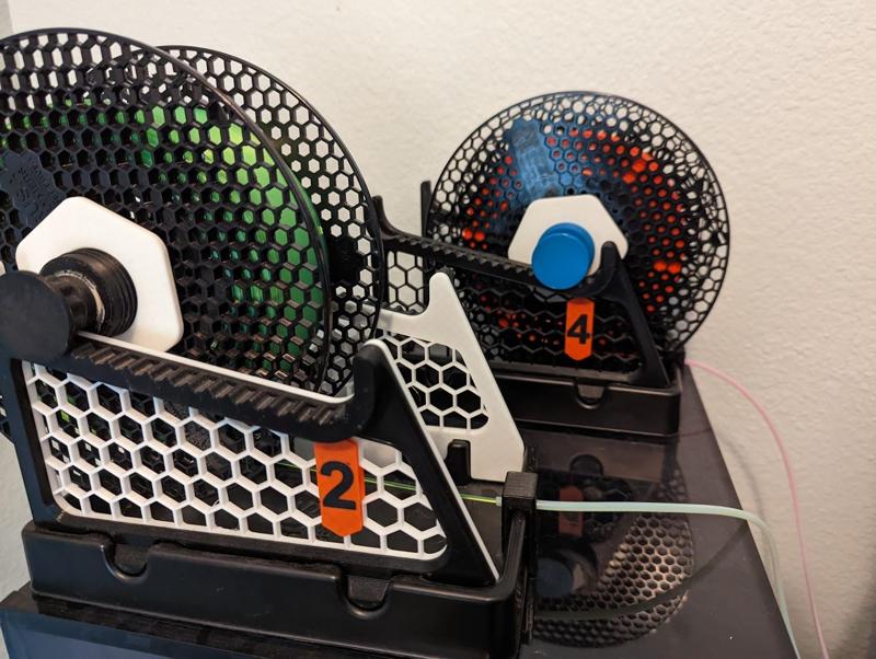 Colored nameplates for Gravity Spoolholder