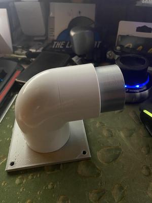 Blasting cabinet cyclone dust collector hose adapter