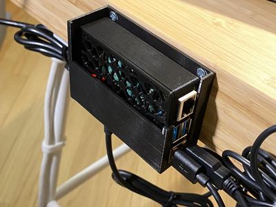 Raspberry Pi 3 or 4 Holder
