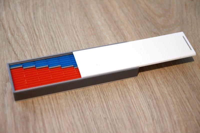 Box with sliding top