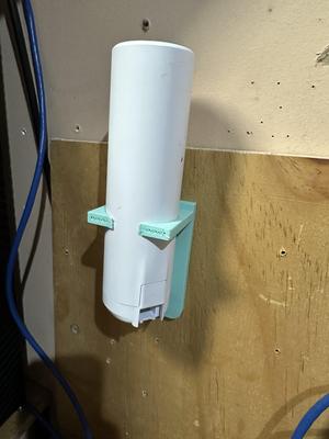 Unifi FlexHD with mounting screw holes