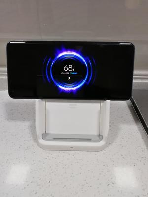 helper for Xiaomi 30 watts standing air cooling wireless charger（小米30W立式风冷无线充横屏充电支架）